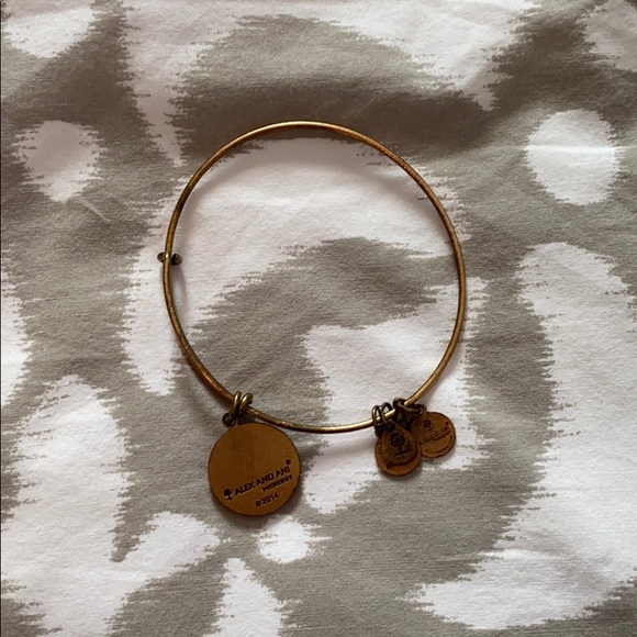 Penn State rose gold bangle - Picture 2 of 2